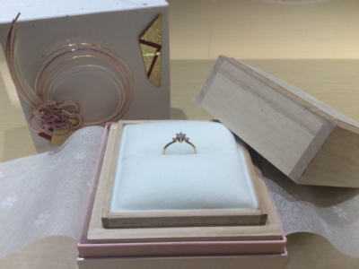 【兵庫】Lapageの婚約指輪