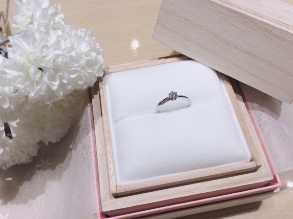 【大阪】Milk ＆ Strawberryの婚約指輪