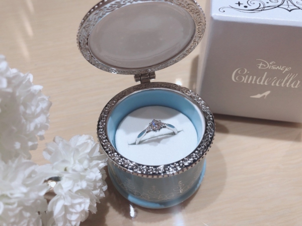 【大阪】Disney Cinderellaの婚約指輪