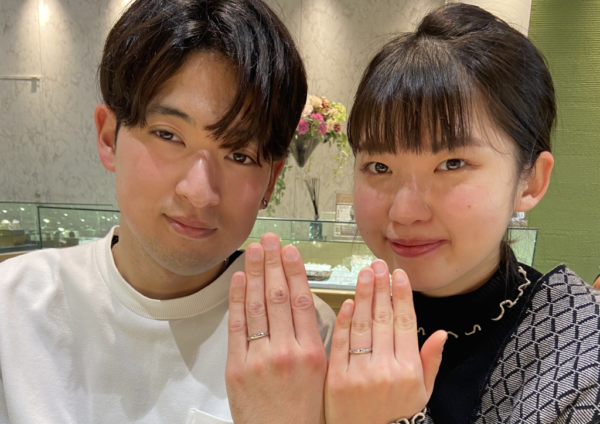 大阪市東淀川区｜サムシングブルーの結婚指輪をペアでご成約いただきました
