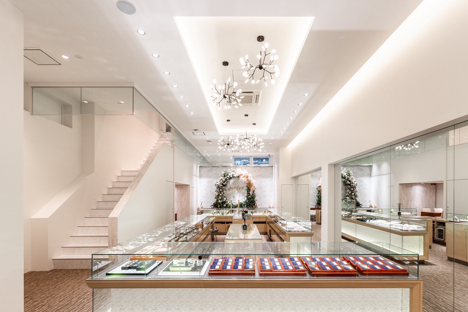 関西最大級のブライダルジュエリーショップgarden　10万　結婚指輪