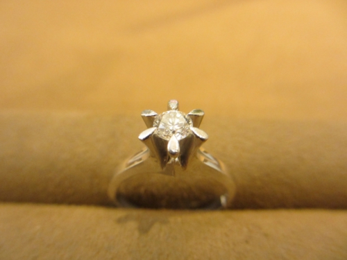 三重　ジュエリーリフォーム　婚約指輪　ダイヤモンド