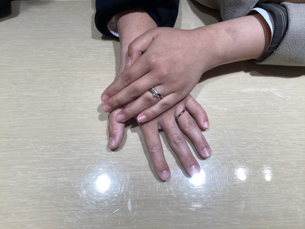 【大阪・吹田市】LAPAGEの婚約指輪とIDEALPlusfortの結婚指輪をペアでご成約いただきました!